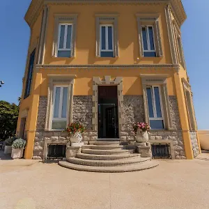 Mosca Charming House Couette-café